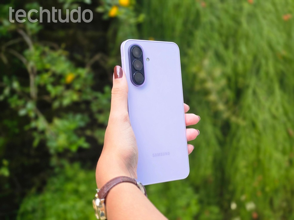 Celular custo-benefício 2026: os melhores para comprar em outubro