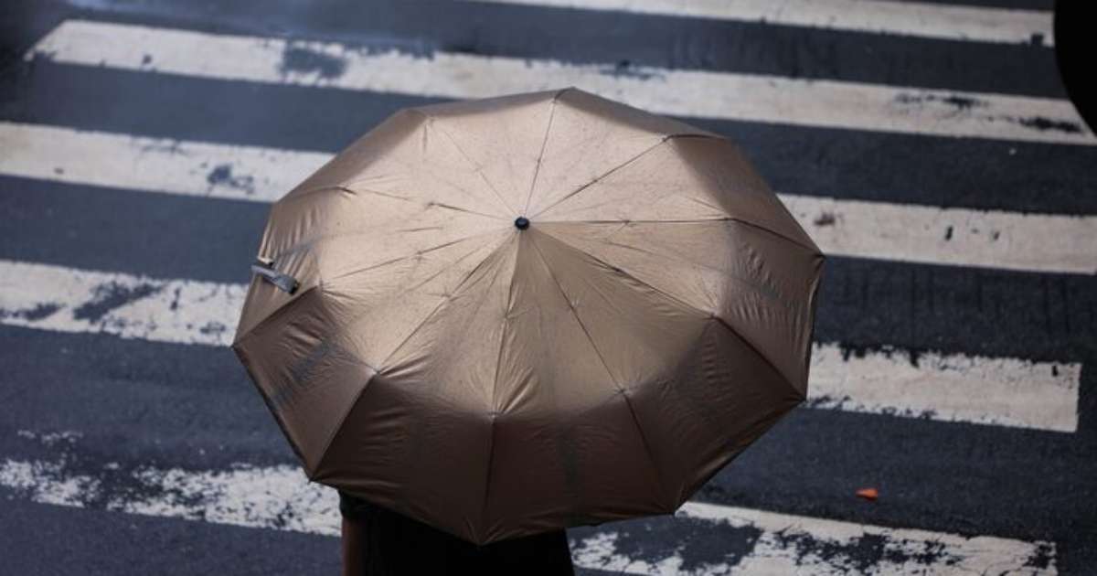 Chuva forte pode marcar domingo de eleição; veja a previsão e como se organizar para votar