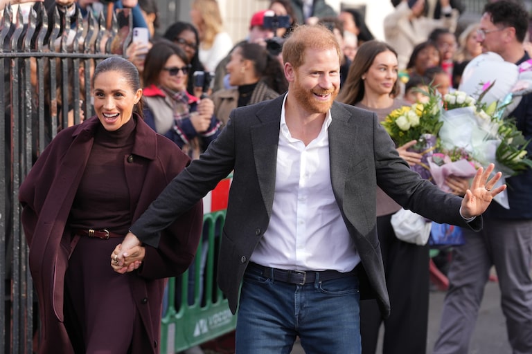 Harry e Meghan fazem primeira aparição pública juntos desde o retorno ao Reino Unido