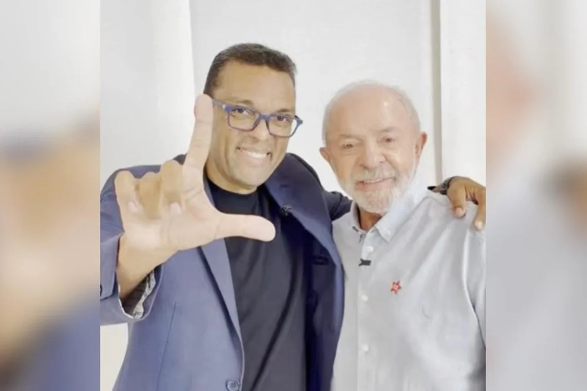 Ex-bolsonarista, deputado declara voto em Lula e faz apelo a evangélicos