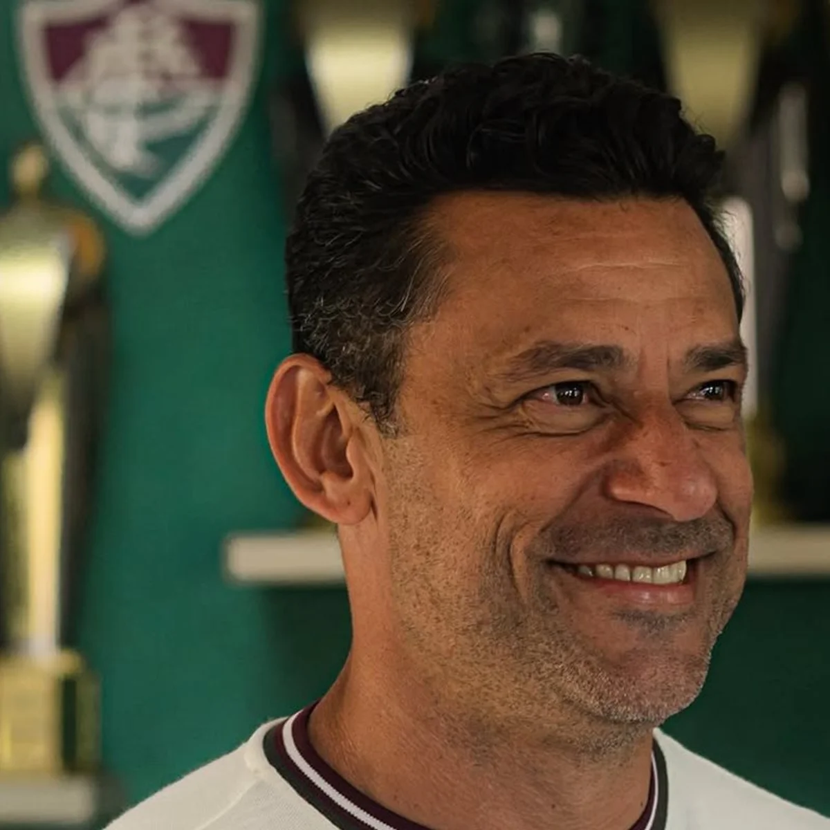Fred, ex-jogador, conquista 1º título como técnico do Fluminense Sub-20