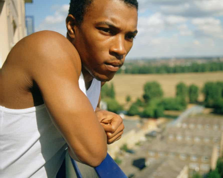 'Nada funcionou para mim até que eu estivesse limpo e sóbrio': Ashley Walters sobre atuar, dirigir – e mudar sua vida